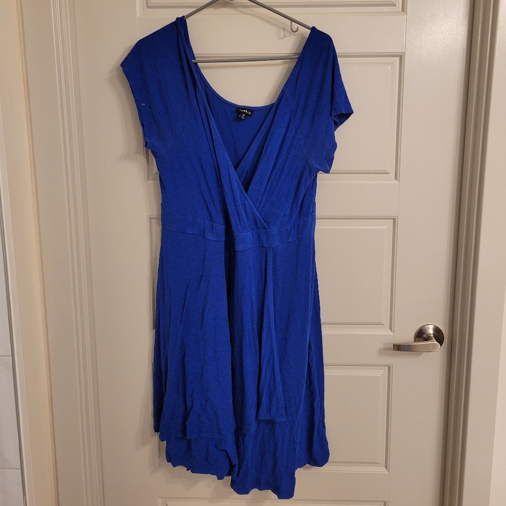 Torrid Size 2 Blue Wrap Dress with Bird Print